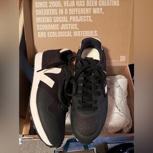 Veja Women's Black and White Sneakers
